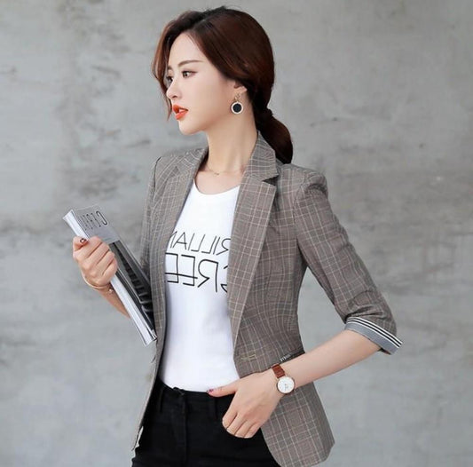 Slim Fit Blazer with Three-Quarter Sleeves for Women: gray, white women's blazer jacket, smart casual style