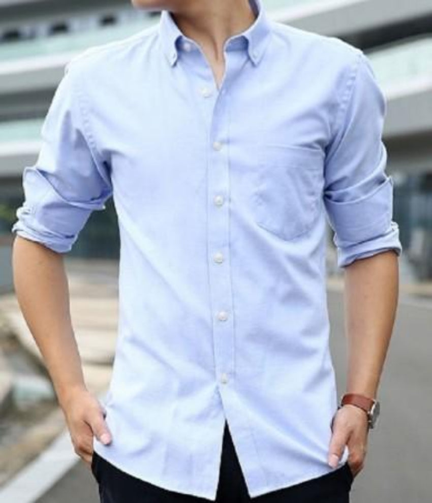 Button-Down Casual Shirt for Men with Long Sleeves, Designed to be Worn Untucked