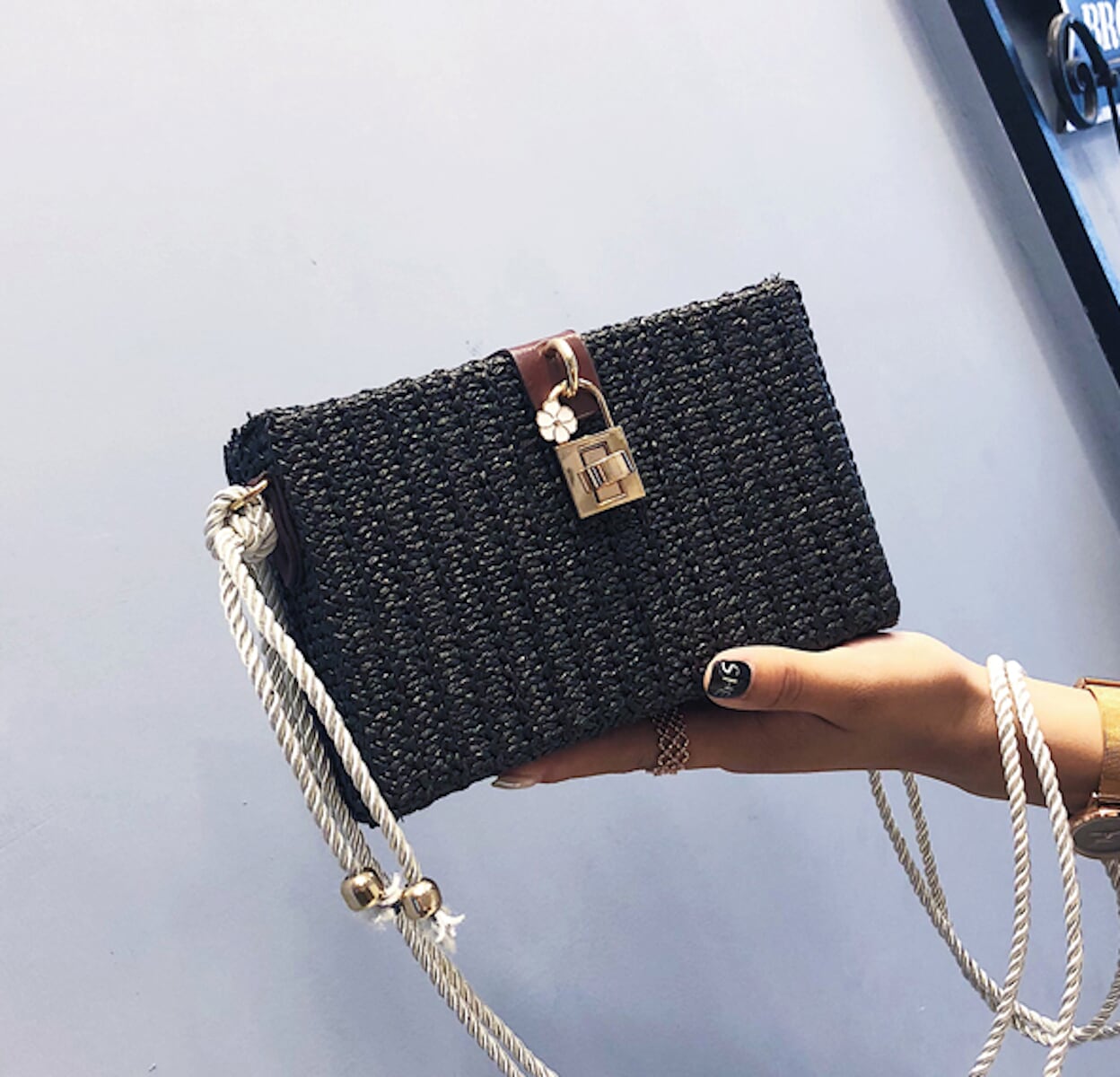 Straw Shoulder Bag with Box Clutch Design
